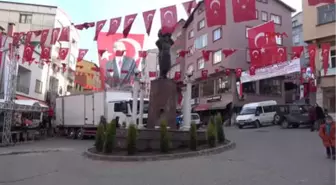 Trabzon-Bu İlçede Ölen Vasiyet Ediyor, Mezar Taşına Silah Figürleri İşleniyor