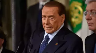 İtalya'da Berlusconi'den 'Cumhurbaşkanlığına' Yeşil Işık