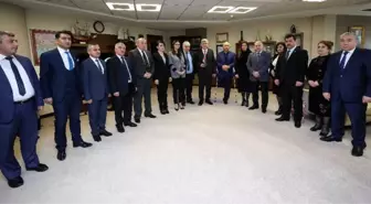 Başkan Karaosmanoğlu Azerbaycan Heyetini Makamında Ağırladı