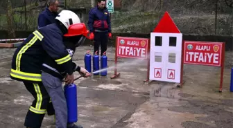 Alaplı'da Öğrencilere Yangın Evinde Eğitim