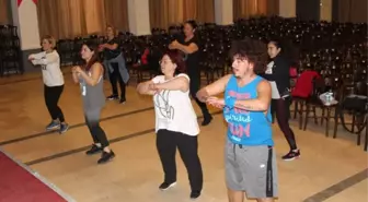 Zumba ile Sokak Hayvanlarının Karnını Doyuracaklar