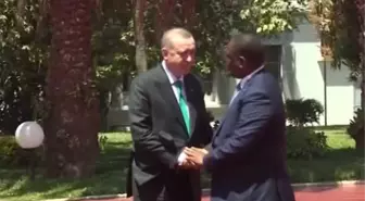 Erdoğan Senegal'de Resmi Törenle Karşılandı