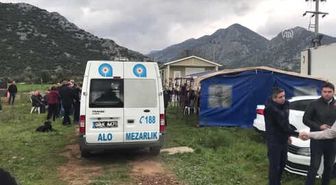 Babasının Üzüntüsüne Dayanamadı - Taziyeleri Kabul Ederken Kalp Krizi Geçirerek Vefat Etti