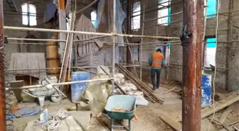 Başkan Semerci Cami Tadilatını İnceledi
