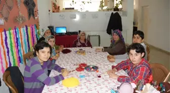 Engelleri Üreterek Aşıyorlar