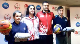 Eşofman Dağıtımı Bursa'dan Başladı