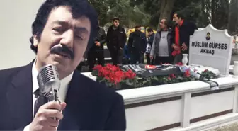Müslüm Gürses, Sevenleri Tarafından Kabri Başında Anıldı