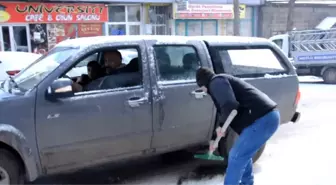 Kars'ta Yollar Buz Pistine Döndü