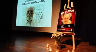 Karşıyaka Vecdi Altay'ı Andı