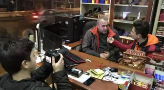 Öğrenciler Gazeteci Oldu Vatanseverlik Konusunda Sahaya Çıktılar