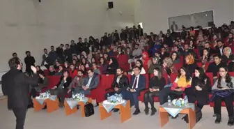 Kars'ta 'Yetenek Yönetimi, Farklı Olanlar Kazanacak' Semineri