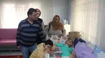 Oyun Oynarken 4 Metreden Düşen Taha 7 Yıldır Yatağa Bağlı Yaşıyor