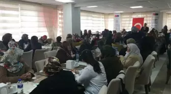 Akçadağ'da Kadınlar Günü Kutlandı