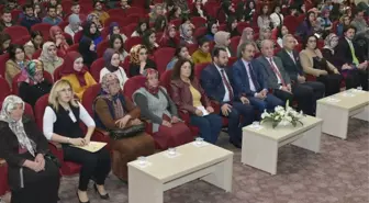 Kmü'de 'Dünya Kadınlar Günü' Konulu Panel Düzenlendi