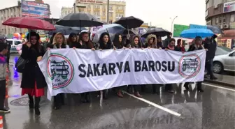 Sakarya'da Kadınlar 8 Mart İçin Yürüdü