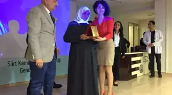 Siirt'te Şehit Annesine Plaket Verildi