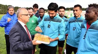 Başkan Kayda'dan, Futbolculara Tatlı Dopingi