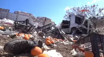 Şanlıurfa'da Tır'lar Çarpıştı 2 Ölü, 1 Yaralı