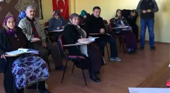 Kaymakam İmamoğlu, Okuma Yazma Kursunu İnceledi