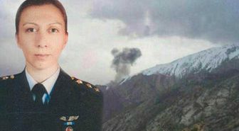 İran'da Düşen Jetin Pilotu, Türk Hava Kuvvetlerinin İlk Kadın Mezunları Arasında Yer Alıyordu