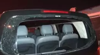 Küçükçekmece'de Uber Aracına Ateş Açıldı