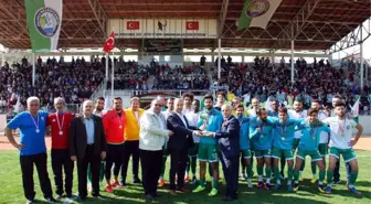 Salihli Belediyespor Bal'a Koşuyor