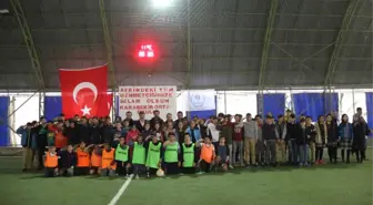 Karabekir Ortaokulu Sınıflar Arası Halı Saha Futbol Turnuvası Sona Erdi