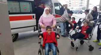 Karacasu'da Öğrenciler Yemekten Zehirlendi