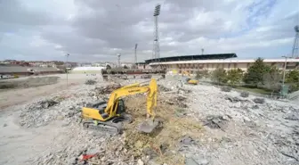 Konya Eski Stadyumda Yıkım Başladı