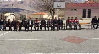 Korkuteli'de Öğrencilerden Mehmetçik Vakfı'na Bağış