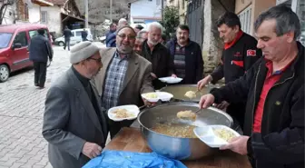 Cuma Namazı Sonrası Yemek İkramı