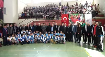 Okullar Arası Spor Faaliyetlerinde Ödüller Dağıtıldı