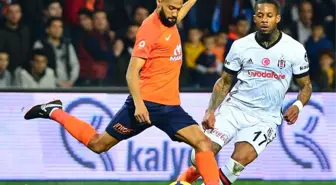 Spor Toto Süper Lig: Medipol Başakşehir: 1 - Beşiktaş: 0 (İlk Yarı)