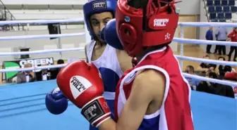 Üst Minikler Türkiye Boks Şampiyonası Mersin'de Başladı