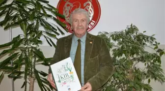 Prof. Dr. Engin Özhatay'dan 'Çekmeköy'ün Kır Çiçekleri' Kitabı