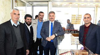 Başkan Çakır, Eski Malatya'da Esnaf ve Vatandaşları Ziyaret Etti