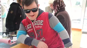Down Sendromlu Çocukların Mutlu Günü