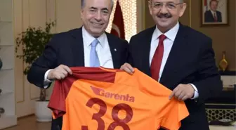 Galatasaray Yönetiminden Ankara'ya Ziyaret