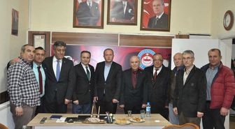 Albayrak'tan Türkav'a Ziyaret