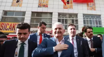 Başbakan Yıldırım Pankartlı Daveti Kırmadı