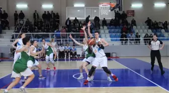 Bilyoner.com Kadınlar Basketbol Ligi: Elazığ İl Özel İdare: 63 - Urla Belediyesi: 60