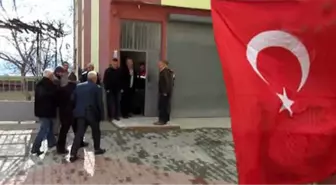 Oğlunun Şehadet Haberini Alan Baba: Kahvede Bana Niye Söylemediniz