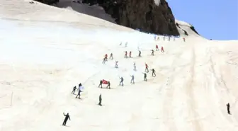 Hakkari'de '2. Kar Festivali'