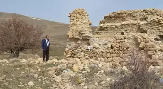 Adilcevaz'daki 600 Yıllık Kilise ile Kef Kalesi Turizme Kazandırılacak