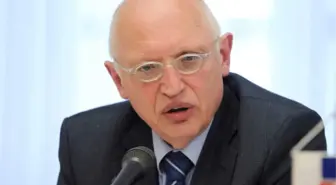 Günter Verheugen: 'Rusya'ya Karşı Varsayımlarla Hareket Etmek Yanlıştır'