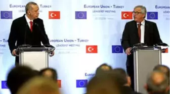 Juncker'den Üyelik Müzakerelerine Devam Sözü