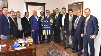 Mosturoğlu'ndan Göğebakan'a Fenerbahçe Forması