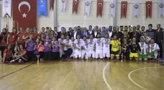 Serik'te Voleybol Turnuvası Nefes Kesti