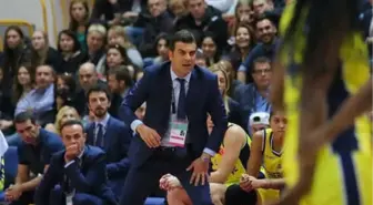 Fenerbahçe Kadın Basketbol Takımı'nda Yol Ayrımı