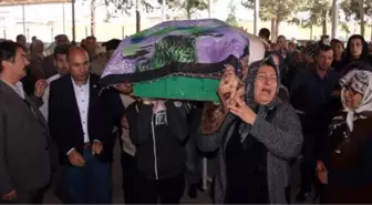 Kocası Katletmişti! Gül Gülizar'ın Tabutunu Kadınlar Omuzladı